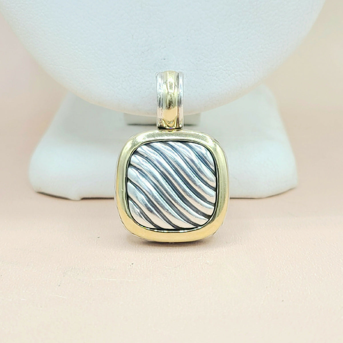  David-Yurman-Thoroughbred-Silver & 18k Pendant-Enhancer