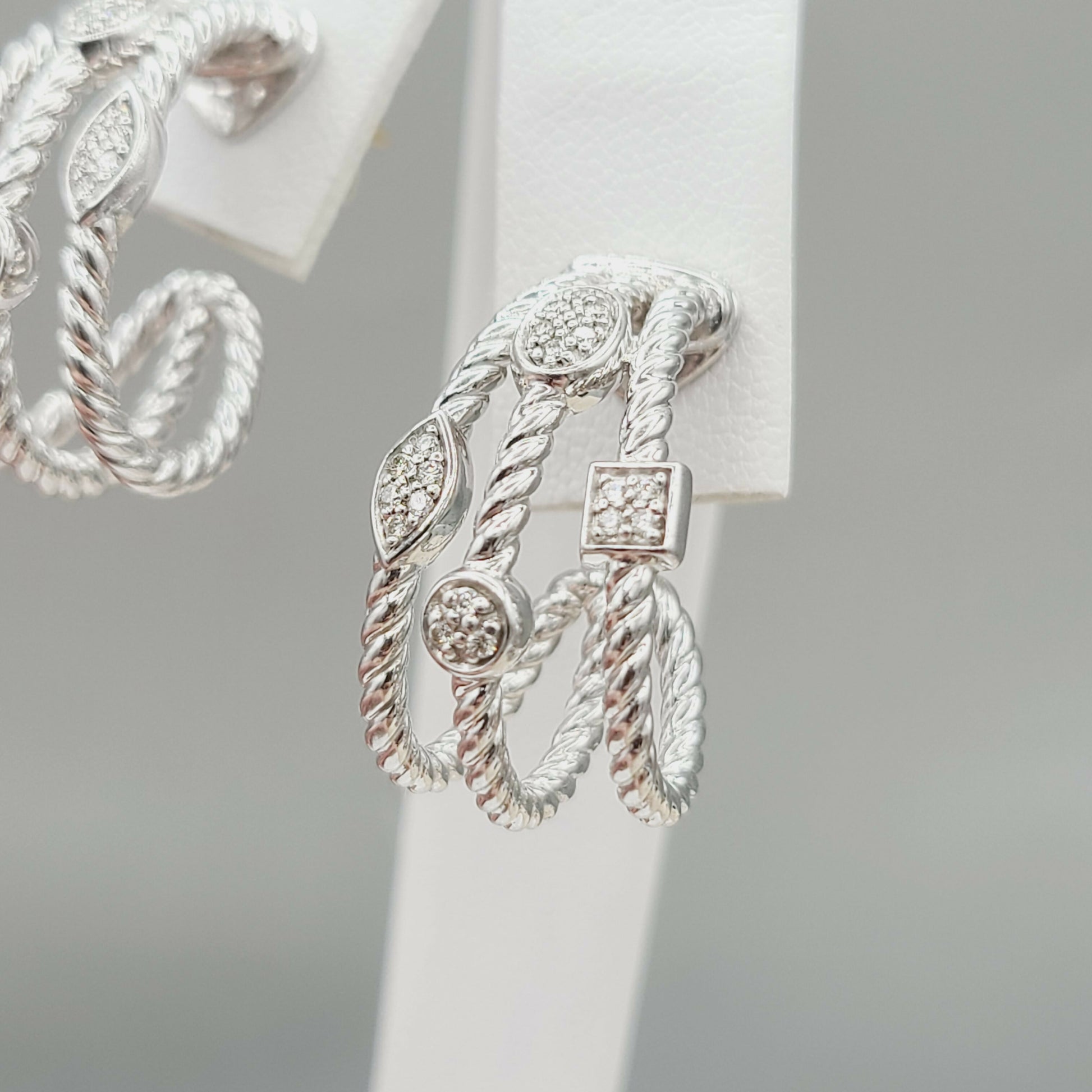 David Yurman Three Row Confetti Earrings With Diamonds