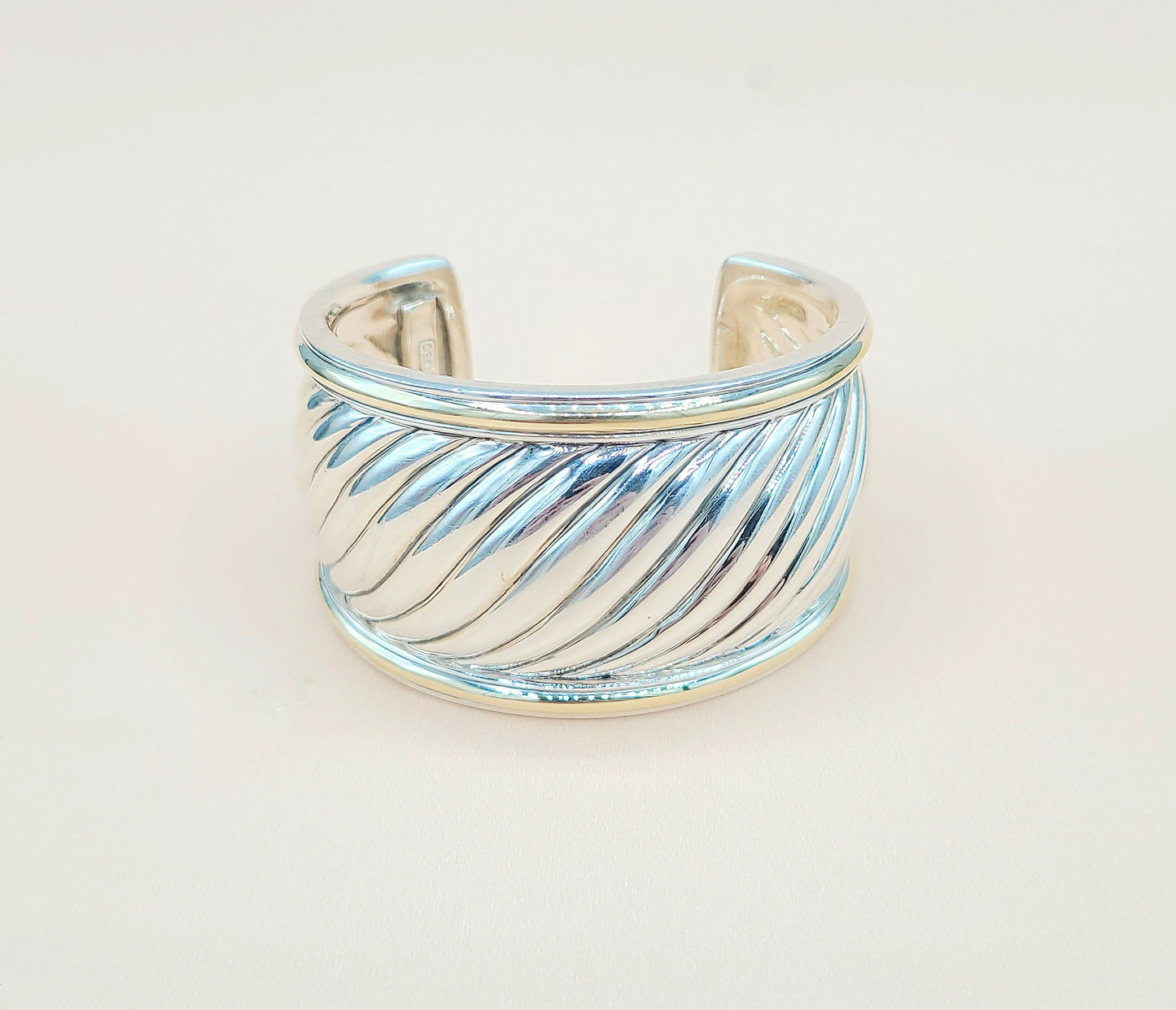 David Yurman Wide Sculpted Thoroughbred Cuff Bracelet | Certified  AYW Luxury #