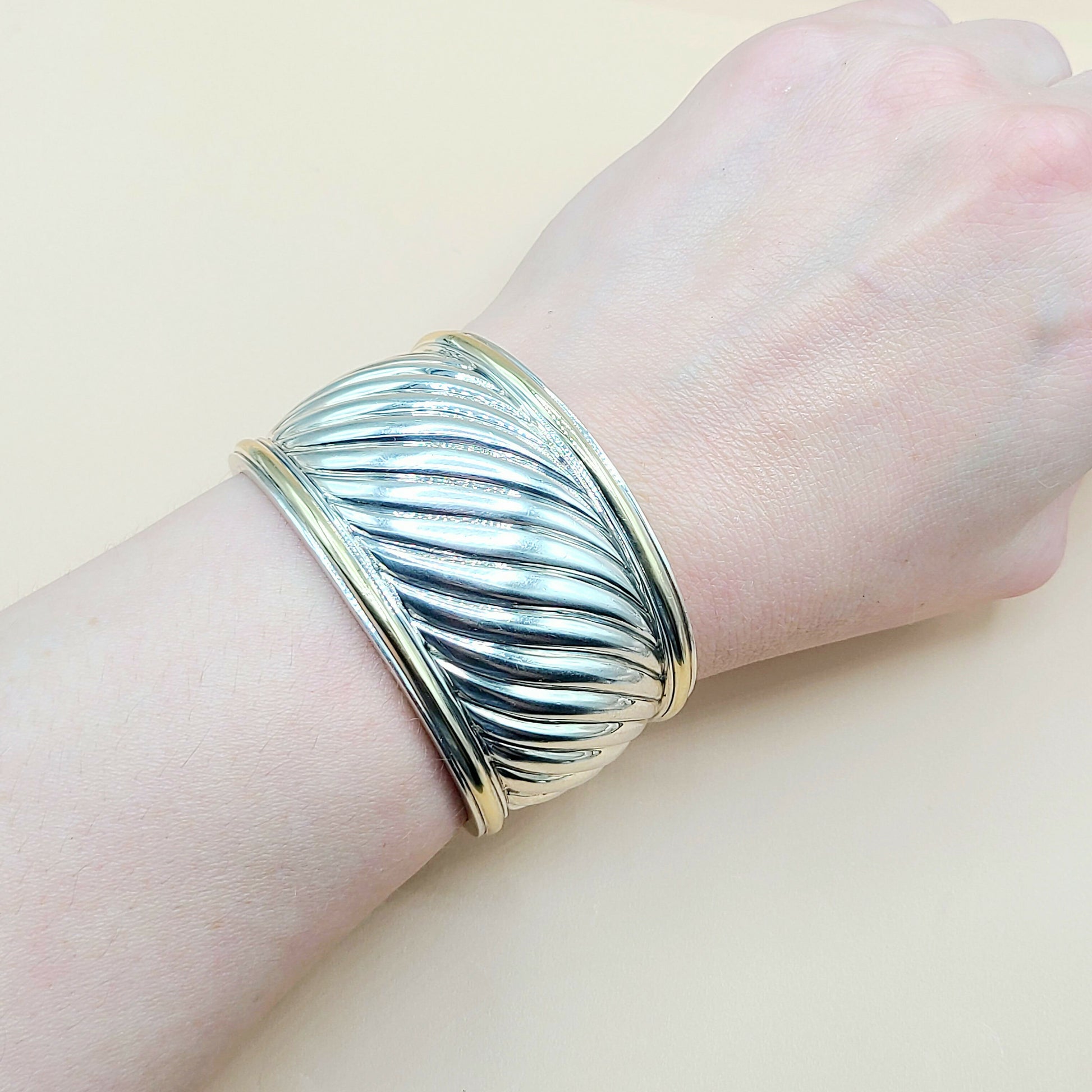David Yurman Wide Sculpted Thoroughbred Cuff Bracelet | Certified  AYW Luxury #
