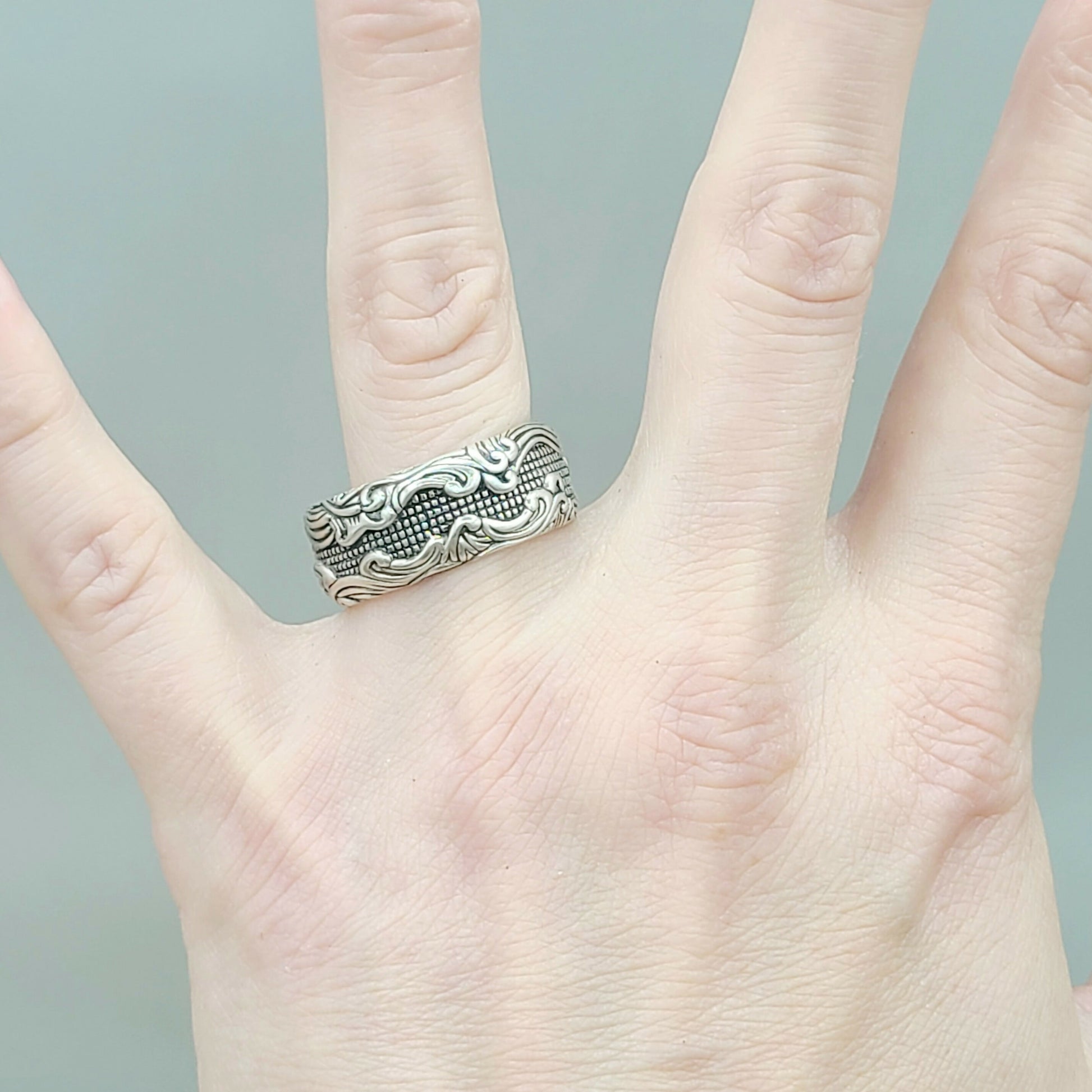    David Yurman-Waves-Band Ring